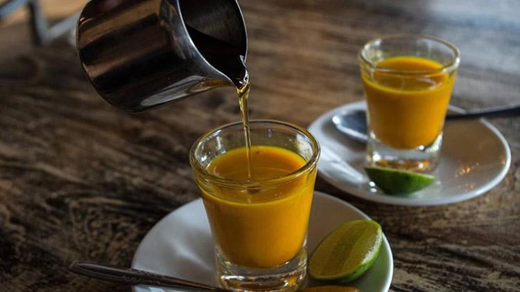 Her gün içtiğinizde bağışıklığı artıran şifalı içecek: Jamu