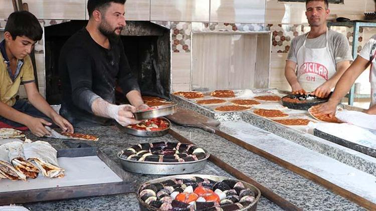 Şanlıurfanın yöresel lezzeti: Tepsi yemeği