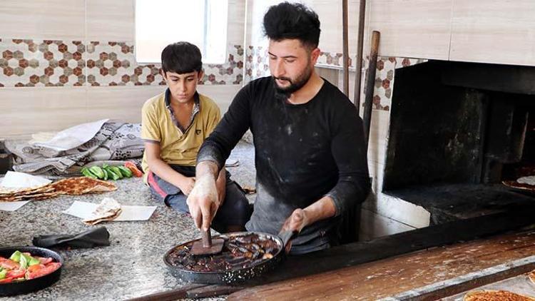 Şanlıurfanın yöresel lezzeti: Tepsi yemeği