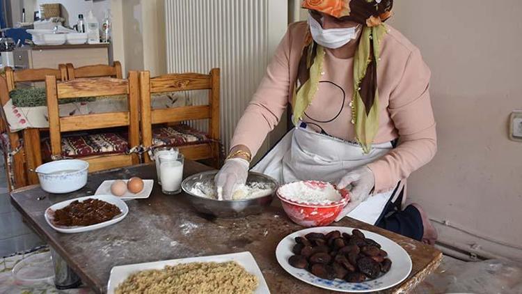 Diyabet hastalarının yiyebileceği kayısılı baklava yapıldı
