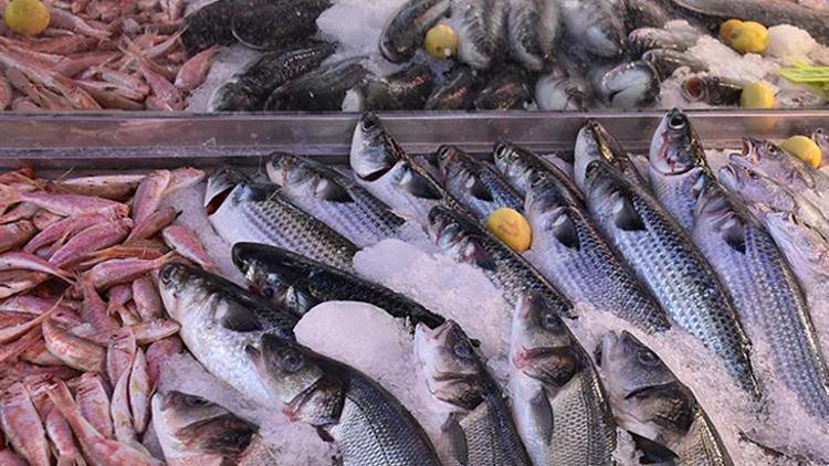 Tam bir B12 deposu çıktı Tuzlayıp kuruttuktan sonra yiyorlar