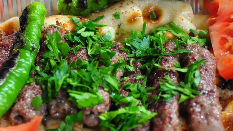 Ekmek arası satış yaparak açığı kapatıyoruz