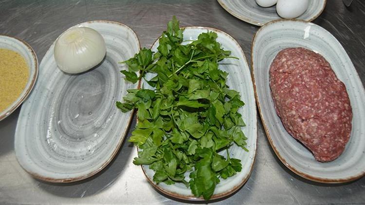 Gastronomi şehri Afyonkarahisarın eşsiz lezzeti: Çullama köfte