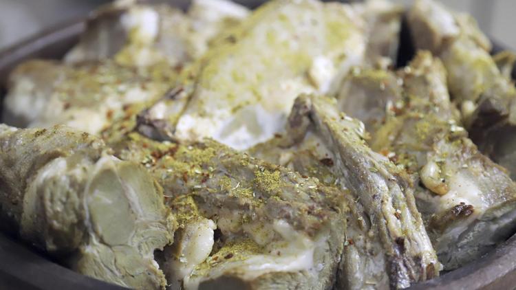 Aksaray mutfağının tescilli lezzeti tulum kebabı iftar sofralarında yer alıyor