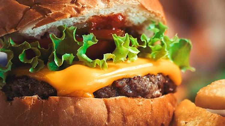 Pandemi hamburgere yaramadı: %153 düşüş