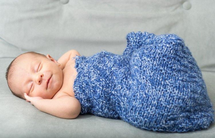 ‘D’ İle Başlayan Kız Bebek İsimleri ve Anlamları
