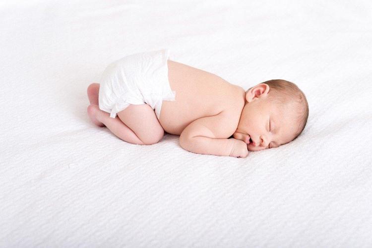 ‘M’ İle Başlayan Kız Bebek İsimleri ve Anlamları