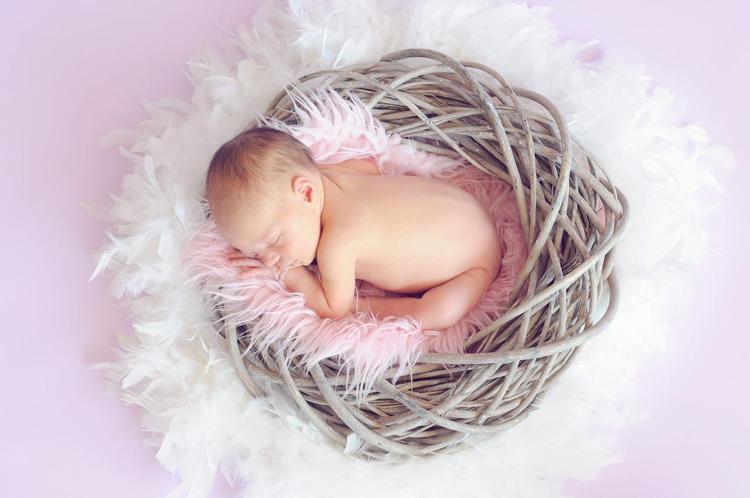 ‘G’ İle Başlayan Kız Bebek İsimleri ve Anlamları