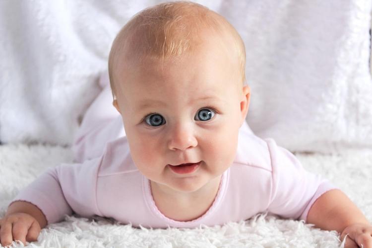 ‘S’ İle Başlayan Kız Bebek İsimleri ve Anlamları