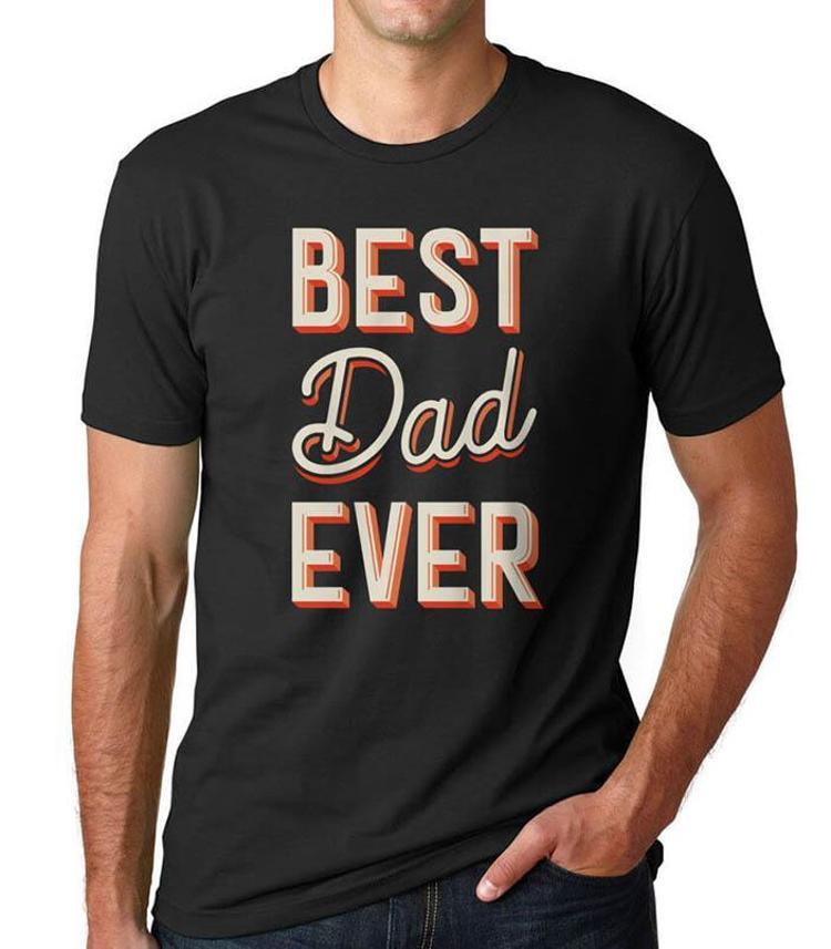 11. Egosunun biraz şişirilmesinden rahatsızlık duymayan babalar için: Komik bir t-shirt. Sonuçta en iyi baba Odur