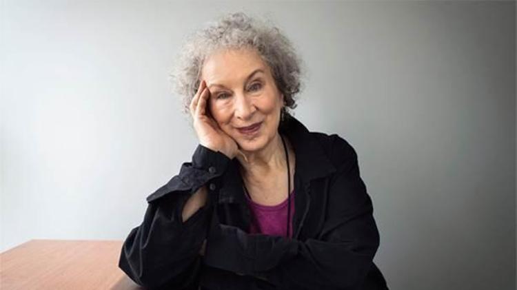 Margaret Atwood tekrar popüler oldu