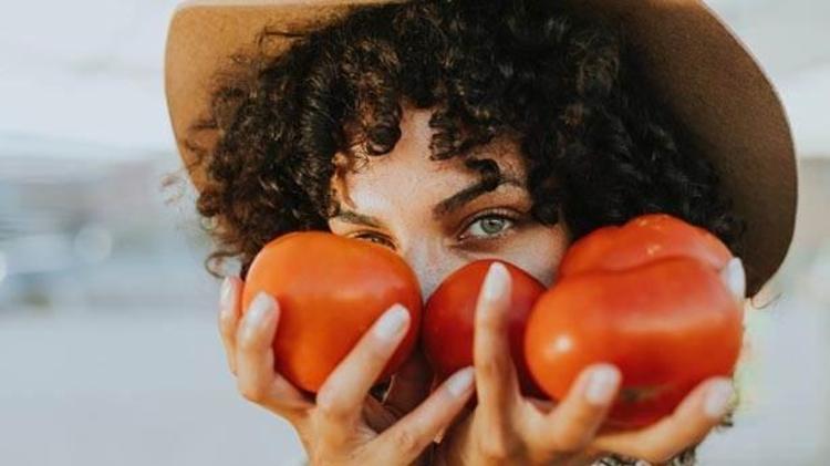 Hasta gözüyle bakmak tuhaf