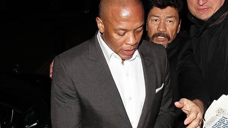 13- Dr. Dre: 820 milyon dolar