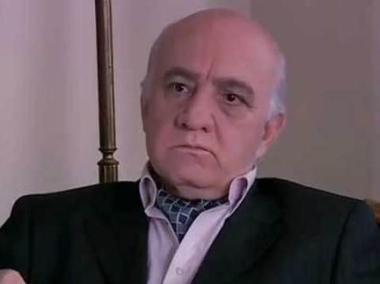 10- Doğu Bey (Altan Akışık)