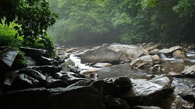 16- Gatlinburg, Tennessee