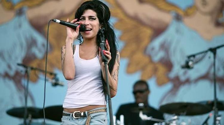 Amy Winehouseun ölümüyle 8 yıl sonra bile başa çıkmak zor