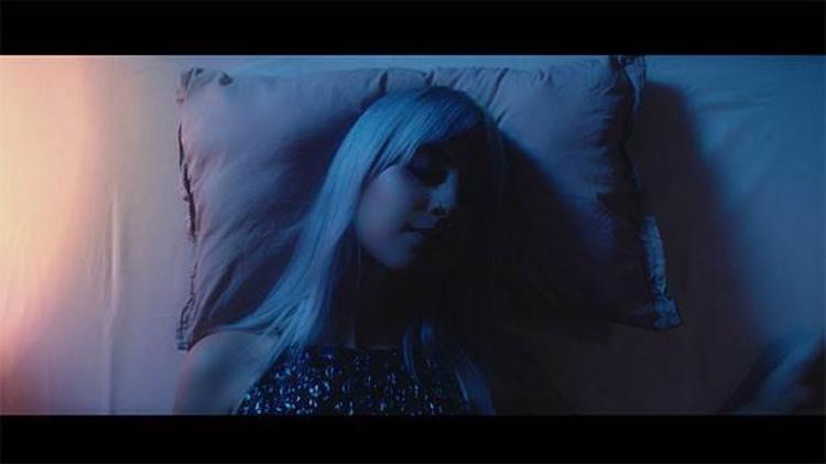 Bırakalım anlamsız şarkılar 100 milyonlarca dinlensin