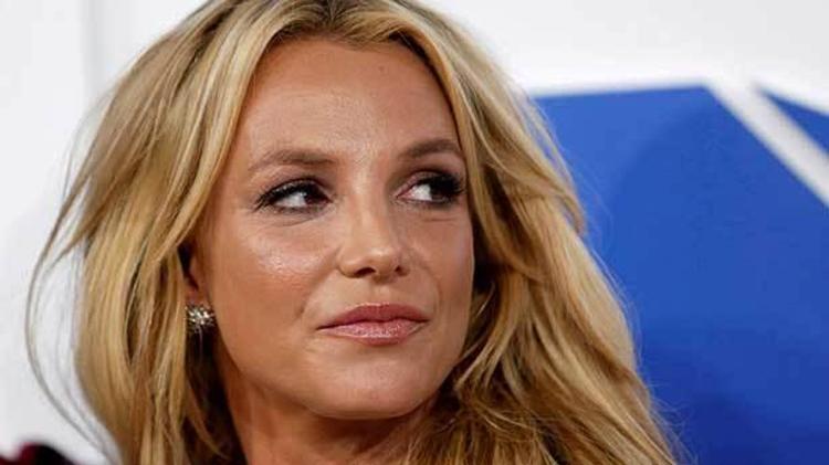 Britneye neler olmuş öyle Serhat