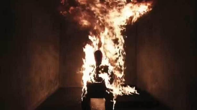 Kanye yine yaptı şovunu