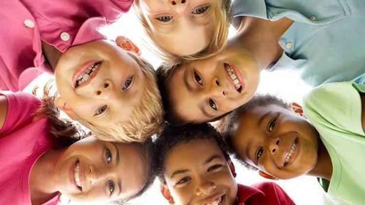 ‘Sineklerin Tanrısı’: Sosyal Kimlik Kuramı