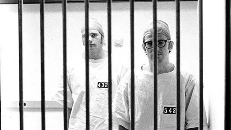 Stanford Hapishane Deneyi: Gücün Etkisi