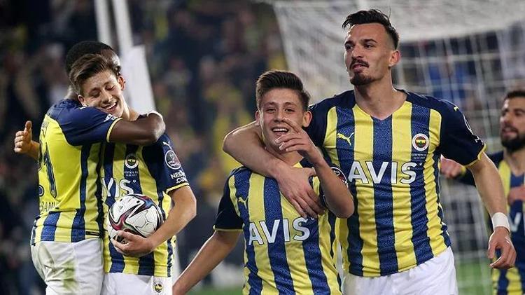 Selçuk İnandan Fenerbahçeli yıldıza övgü: Fatih Terimle izledik, çok özel bir oyuncu