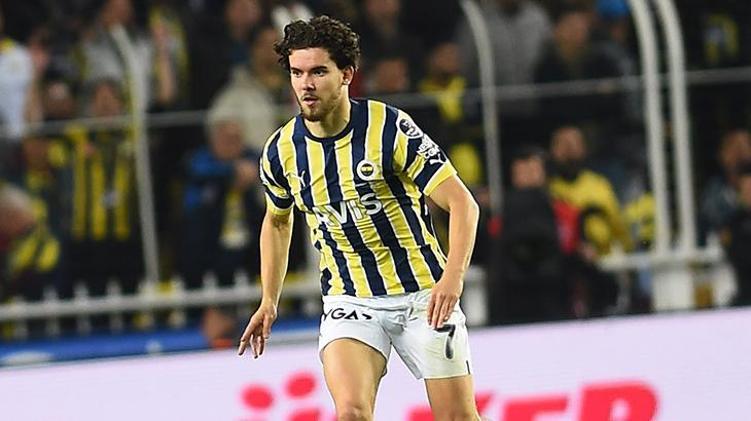 Napoli, Eljif Elmas ve Kimden sonra bir Fenerbahçeli yıldızın daha transferini bitiriyor