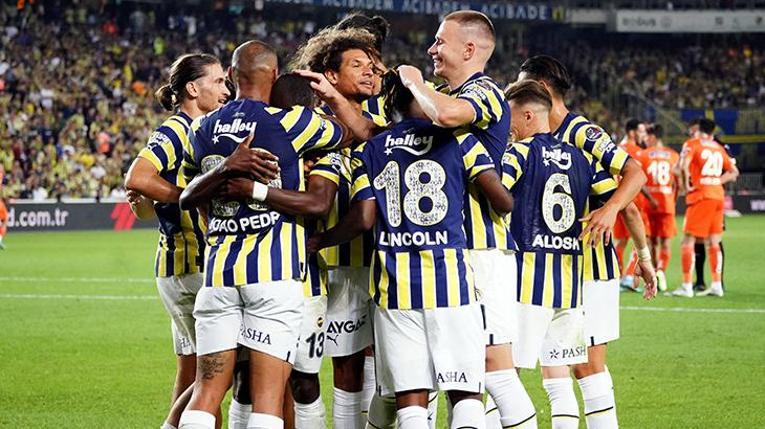 Fenerbahçede sürpriz ayrılık Bonservis bedelini duyurdular