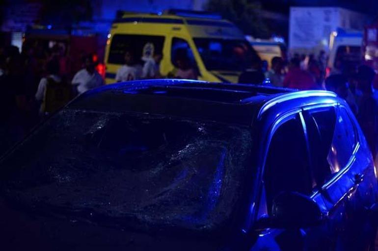 Son dakika | Mısırda korkunç olay 4 araç yandı, 17 ölü, 32 yaralı
