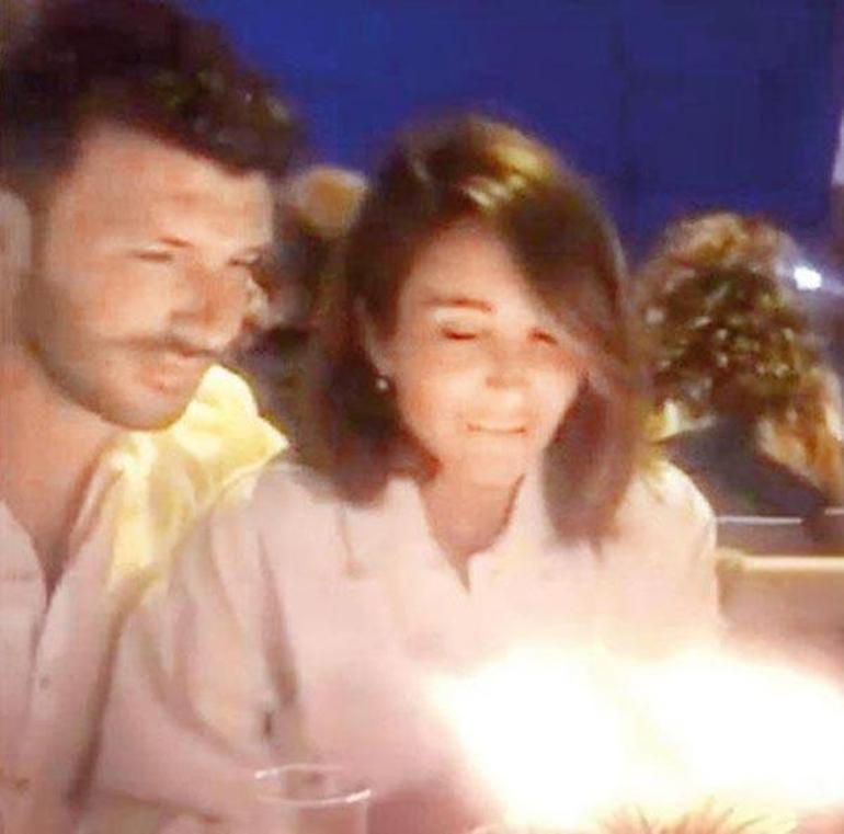 Rojda Demirere iyi ki doğdun öpücüğü