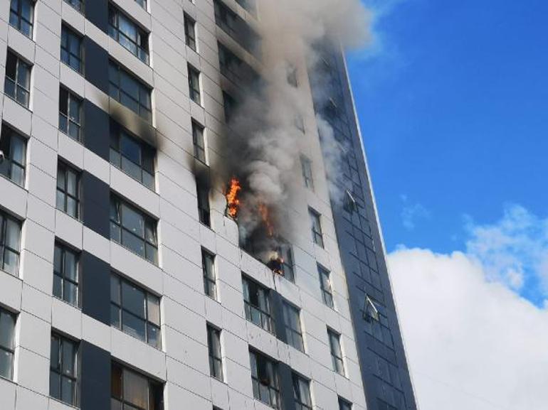 Son dakika | Ümraniyede 16 katlı binada yangın