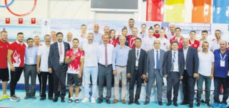 İzmir, cimnastikte Türkiyeyi sırtlıyor