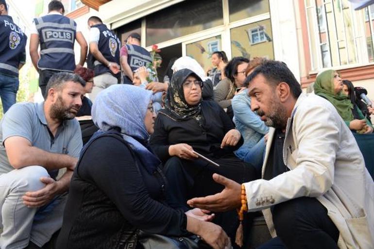 Diyarbakırda HDP önündeki oturma eyleminde gerginlik