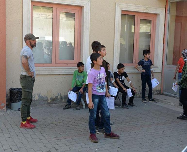 Okulda cıva zehirlenmesi şüphesi: 27 öğrenci tedavi altına alındı