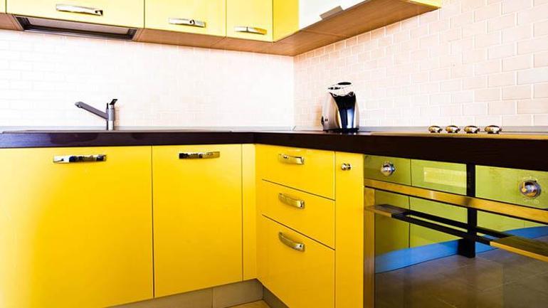 Ev dekorasyonunda sarı renk nasıl kullanılır