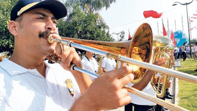 Festival istiyoruz ama Adana gibi olsun