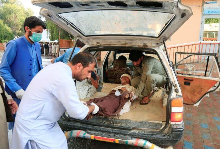 Son dakika: Afganistanda cuma namazı sırasında patlama: Ölü sayısı 62ye yükseldi