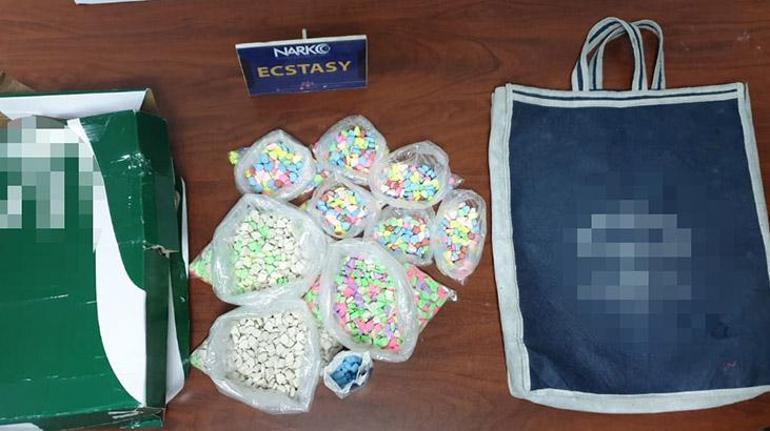 3 bin 316 uyuşturucu hapla yakalanan kadın tutuklandı