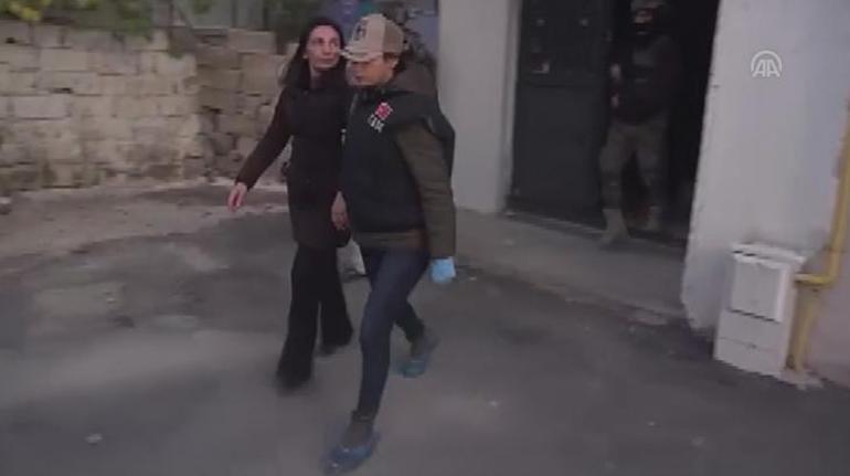 Son dakika: Van İpekyolu Belediye Başkanı gözaltına alındı