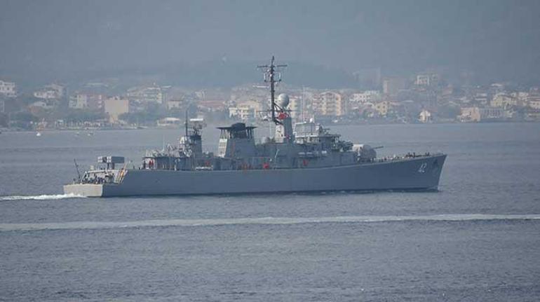 Bulgar savaş gemisi Verni Çanakkale Boğazından geçti