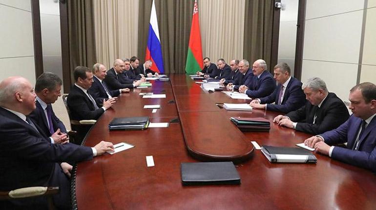 Putin ve Lukaşenkodan 5 buçuk saatlik gaz pazarlığı