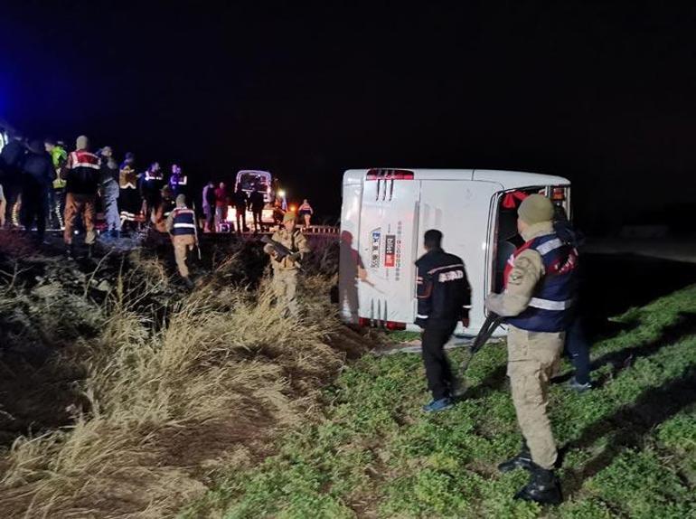 Son dakika | Erzincanda otobüsle araç çarpıştı: Çok sayıda yaralı var