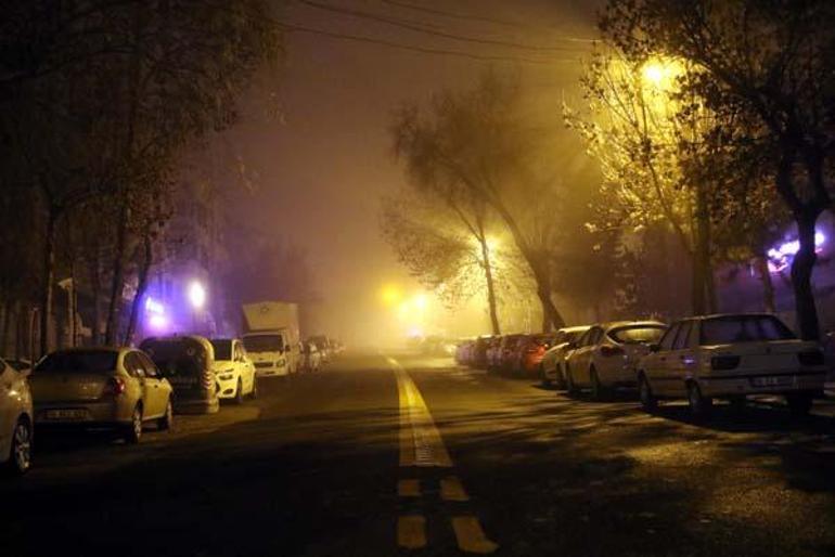 Yoğun sis Ankarada etkili oldu Sürücüler zor anlar yaşadı