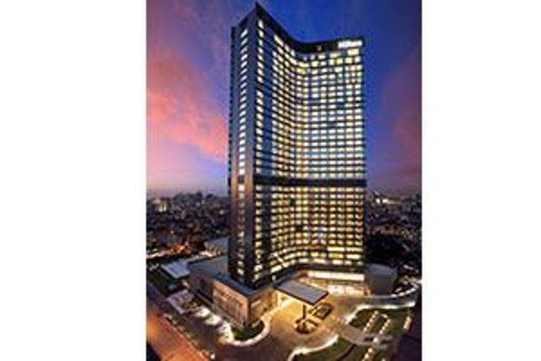 Hilton İstanbul Bomontiden yılbaşı programı