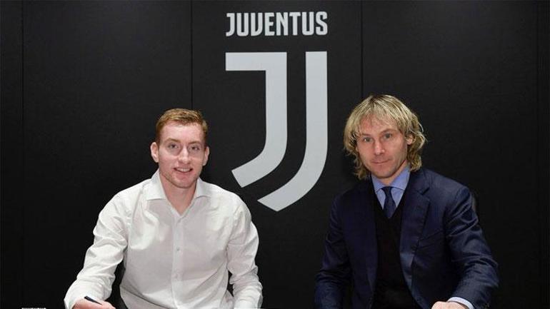 Juventus, genç futbolcu Kulusevskiyi transfer etti