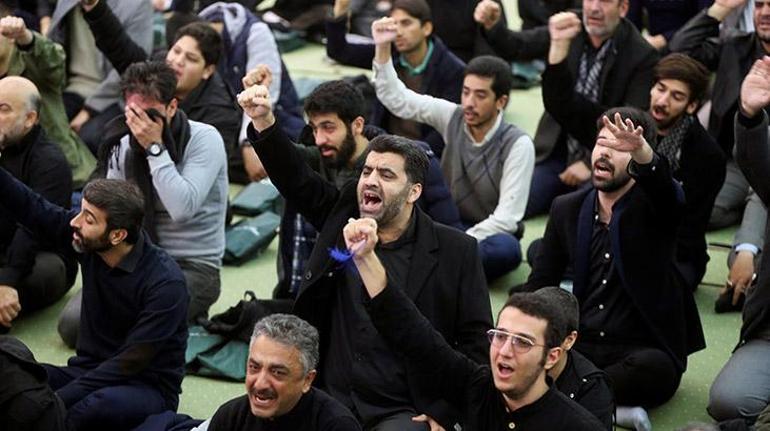 İranda cuma namazı sonrası ABD karşıtı gösteriler düzenlendi