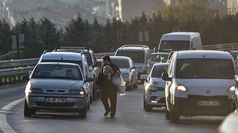 İstanbul trafiği en çok onlara yarıyor 6 bin lira kazanıyorlar