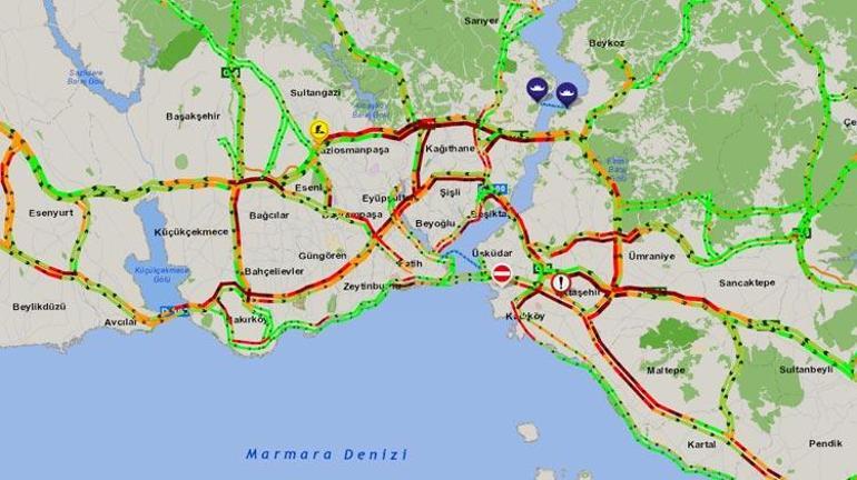 Son dakika... İstanbulu fırtına vurdu Seferler iptal edildi, trafik felç