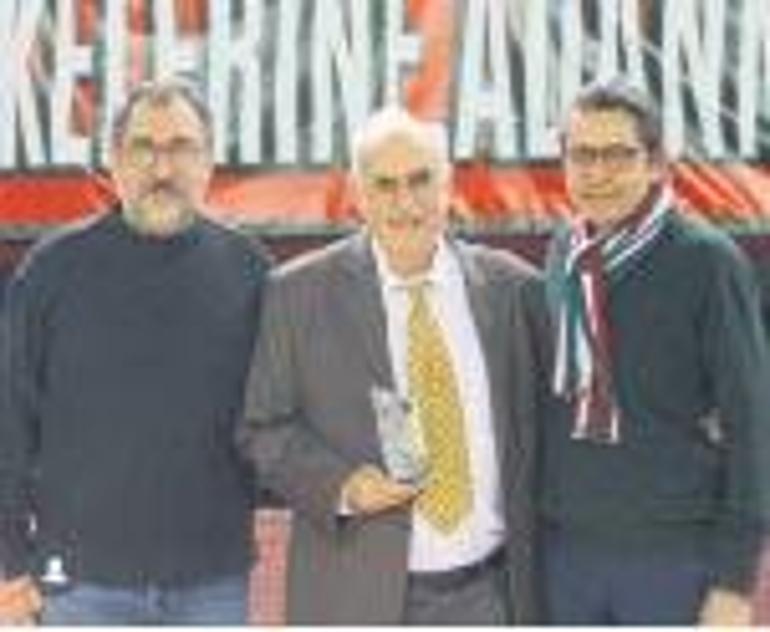 Daha fazla kenetlenmeli