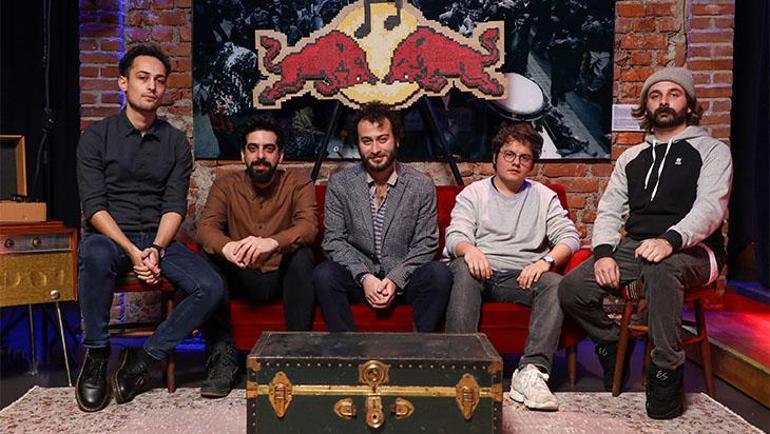 Yüzyüzeyken Konuşuruzun Red Bull Müzik Stüdyoları macerası yayında